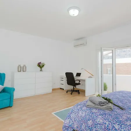 Luar, Preciosa Con Piscina En Malaga Villa Torremolinos