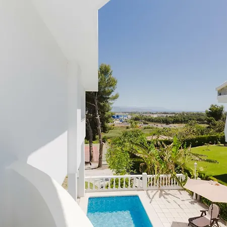 Luar, Preciosa Con Piscina En Malaga Torremolinos